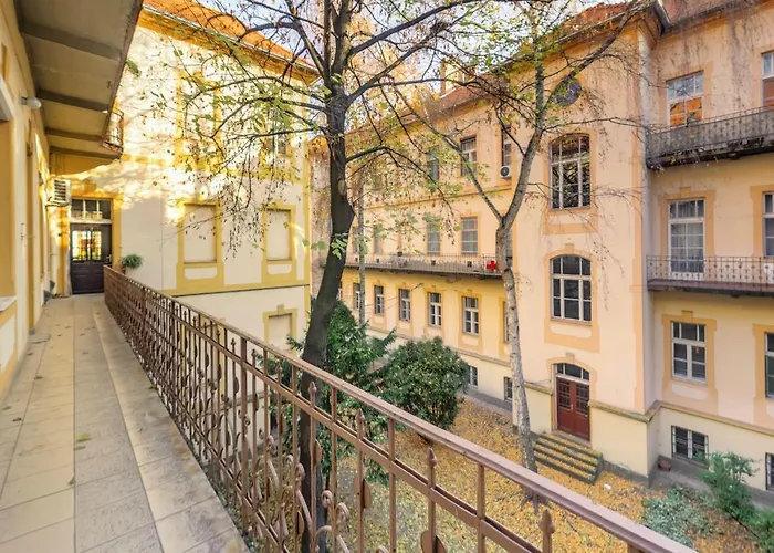 Park Hideaway Bestern 公寓 *